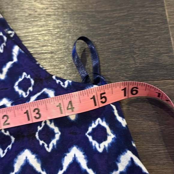 LOFT Halter Swing Sleeveless,Geo Print,Keyhole back,soft stretch,light,summee - Picture 7 of 10